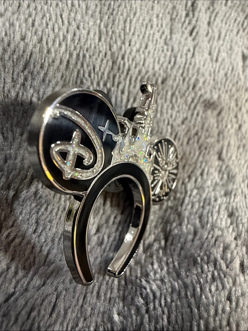 Super chaser 2025 WDW Castle ear headband pin